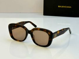Picture of Balenciga Sunglasses _SKUfw55489450fw